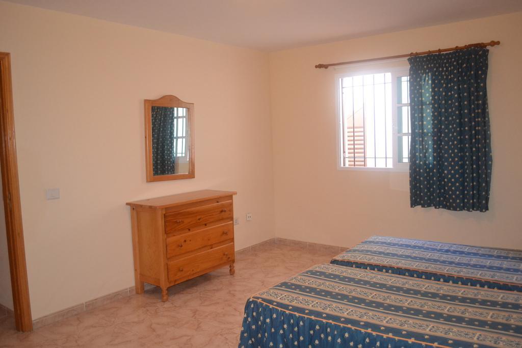 Arena Sol Apartment Puerto de Santiago  Room photo