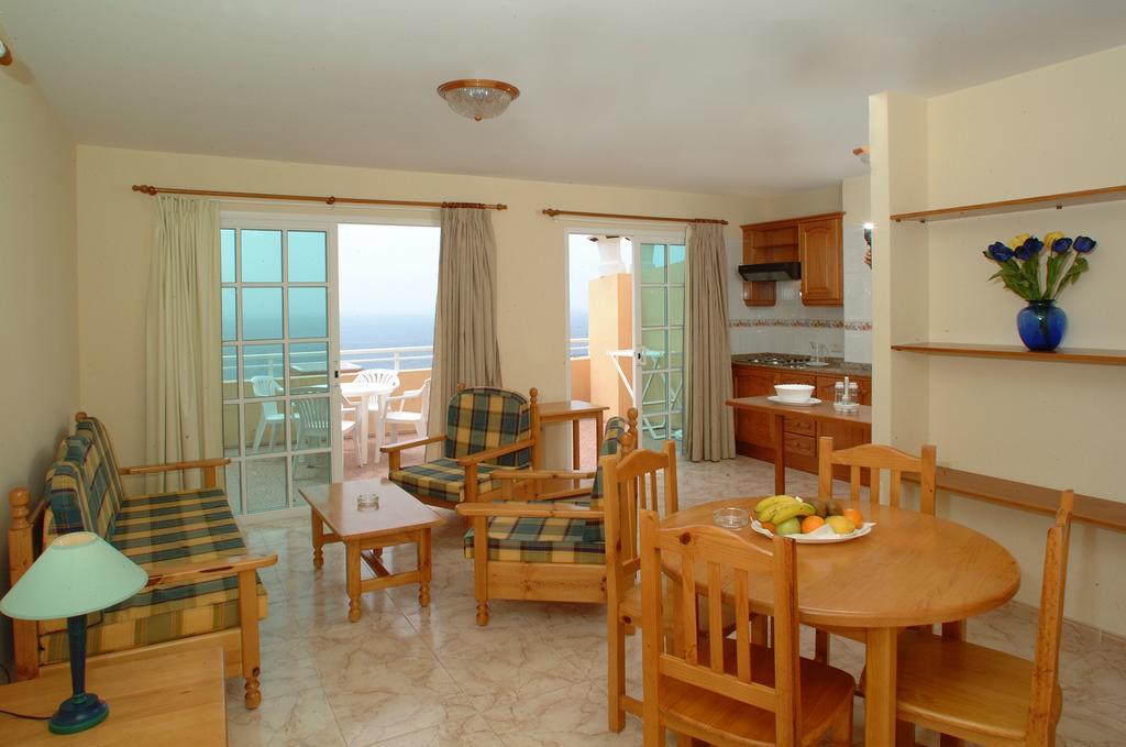 Arena Sol Apartment Puerto de Santiago  Room photo